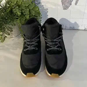 Toms | Shoes | Toms Cascada Waterproof Sneakers Black Size  display picture 3